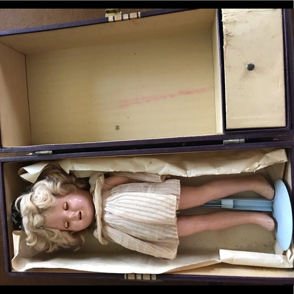 Porcelain Shirley Temple Doll - Picture 3 of 8